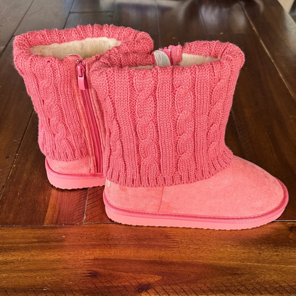 Charming Pink Cable Knit Kids Boots